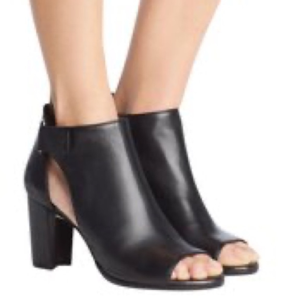 Stuart Weitzman Opendoor Peep Toe Bootie